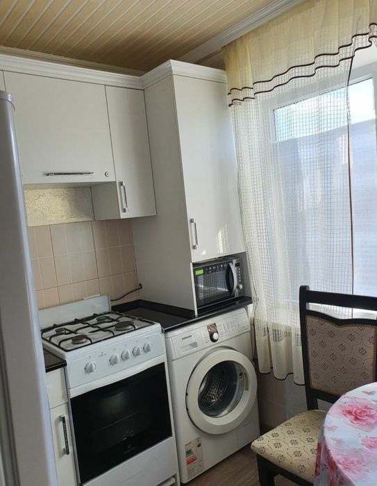 1-но комнатная. Посуточно. Абая