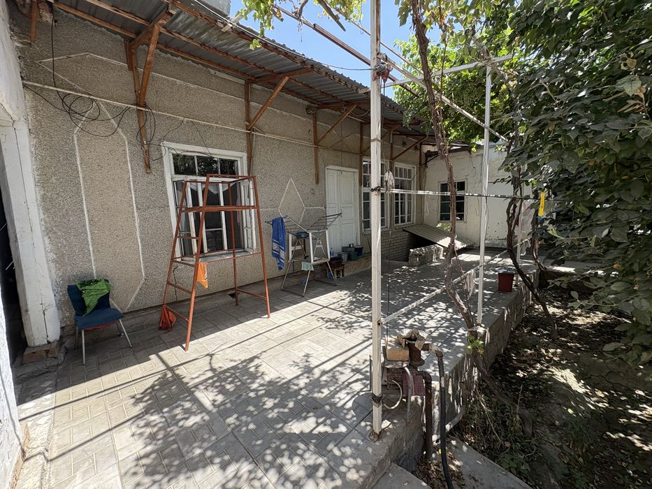 Xovli sotiladi 4,5 sot, xamma narsasi bilan