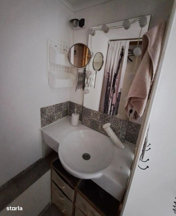 2 camere cf 2 metrou 1 Decembrie — fotografia 3