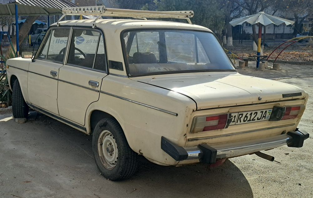 Продаю машину ВАЗ-2106