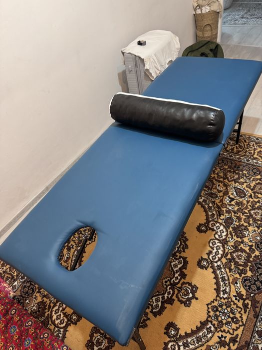 Массажный стол синий