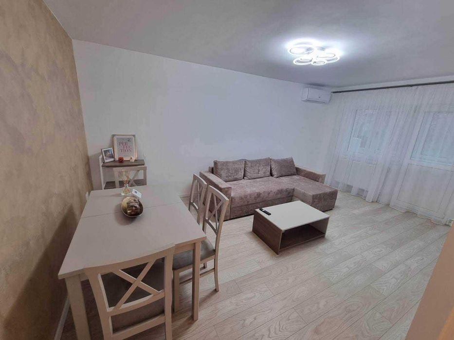 Apartament 2 camere de închiriat complet renovat pe termen lung 600€