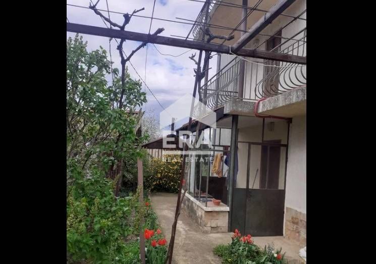 Продава се Къща в с. Левски, Област Варна - 250 кв.м за 740 €/кв.м - Снимка #7