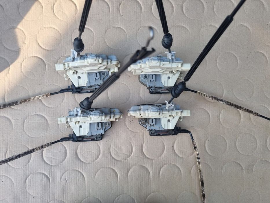 Broasca usa VW Passat B7 B6