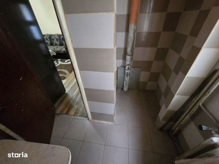 Garsoniera Gavana 2, balcon, sup = 34 mp, parter