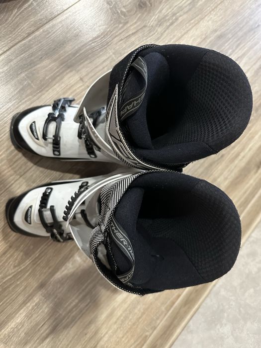 Горнолыжные ботинки