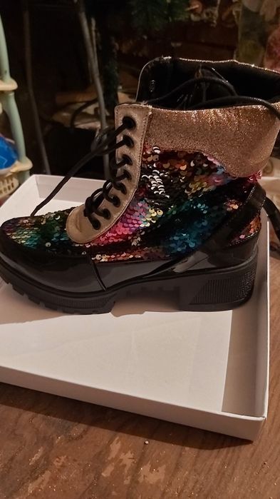 Дамски  боти с паети