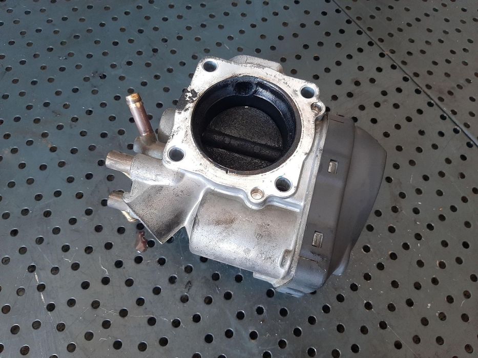 clapeta acceleratie 1.6 b vw golf 4 new beetle audi a3 8l seat leon 06a133062a