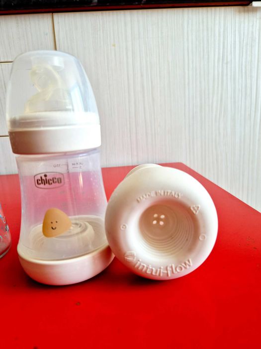 Шишета биберон за бебе Chicco, Nuk, Pflips Avent