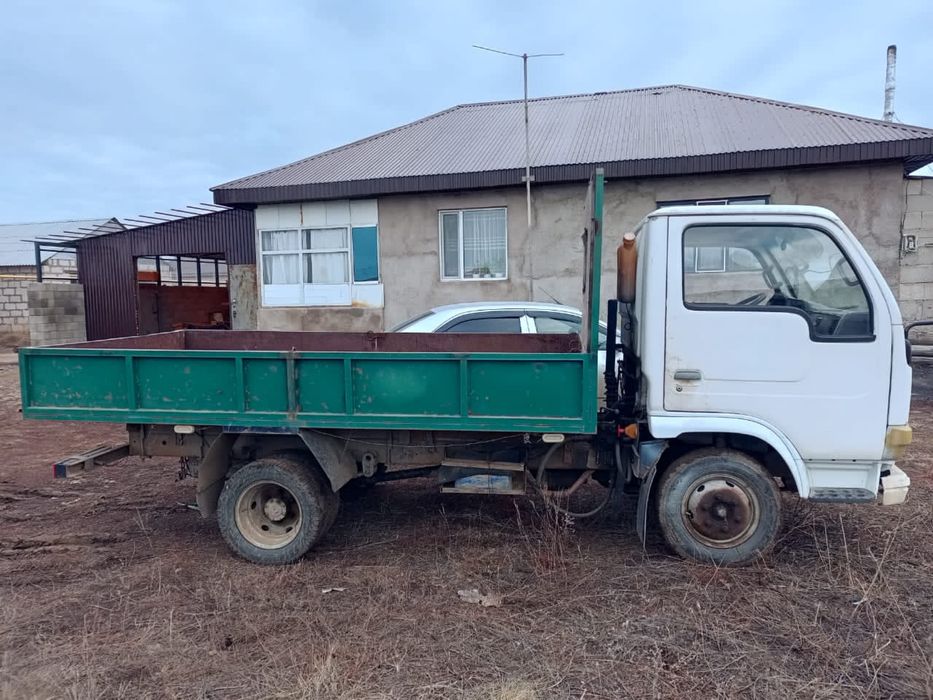 Продам грузовик YUEJIN  торг