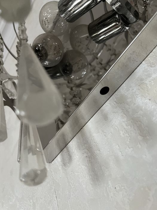 Продам люстру б/у