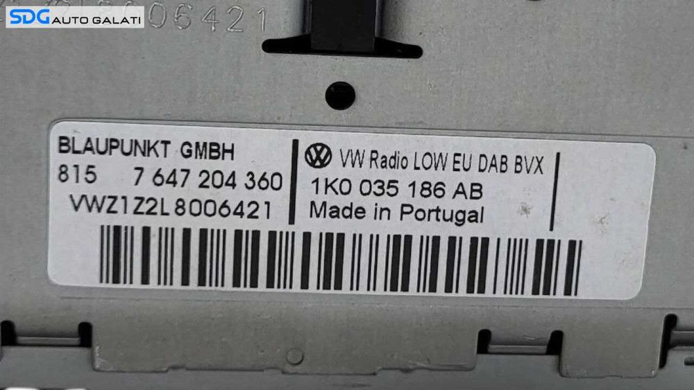 Unitate Radio CD Player Volkswagen Passat B6 2005 - 2010 Cod 1K0035186AB [L7608]