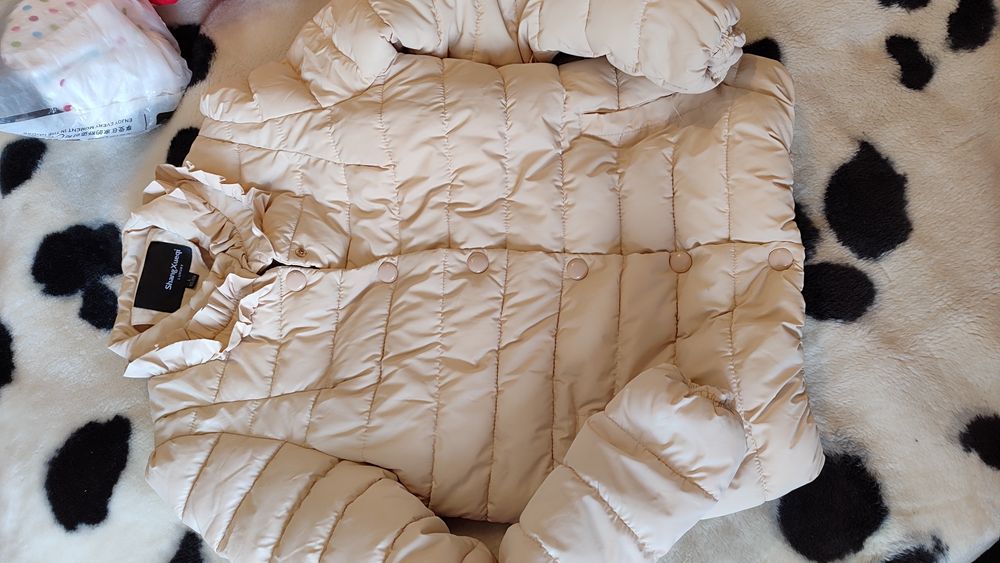 Продам демисезон куртк 2000