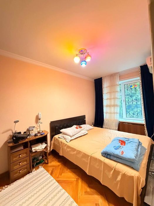Продается 4х ком квартира, ориентир: сзади 110й школы ЦУМ, 100м²