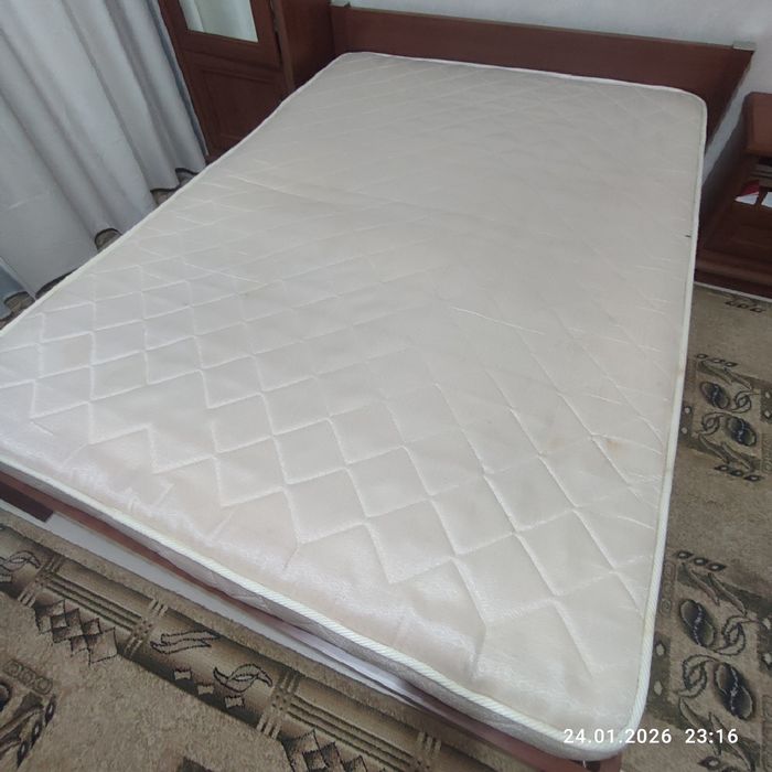 Продается матрас 140 на 200