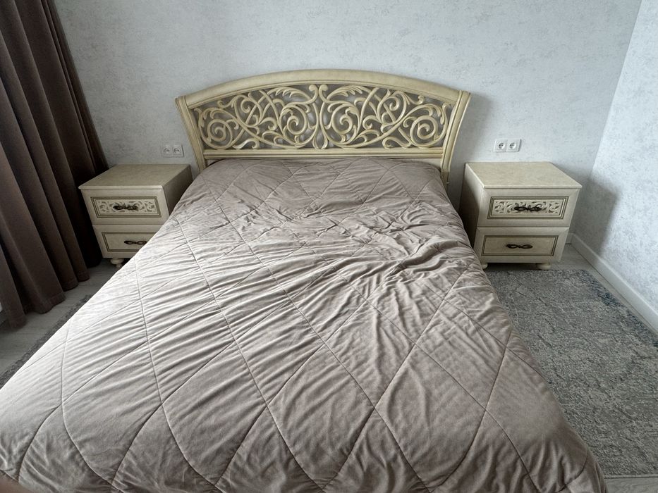 Спальный гарнитур,хорошего состояния
