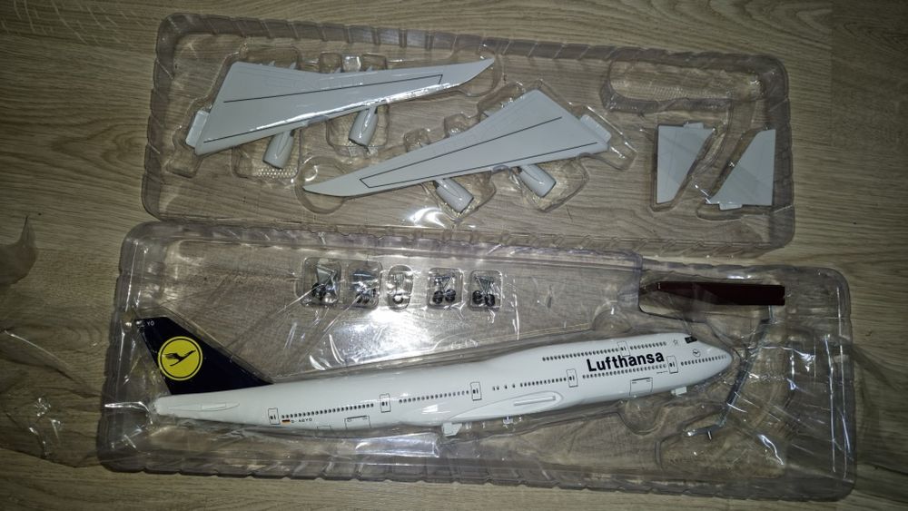 Модели самолетов 45 см с шасси