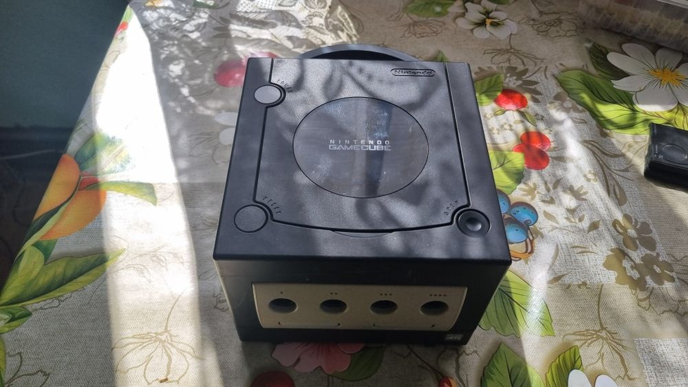 Consola Nintendo Gamecube cu accesorii