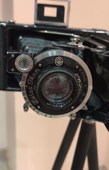 Фотоапарат с мех ZEISS IKON