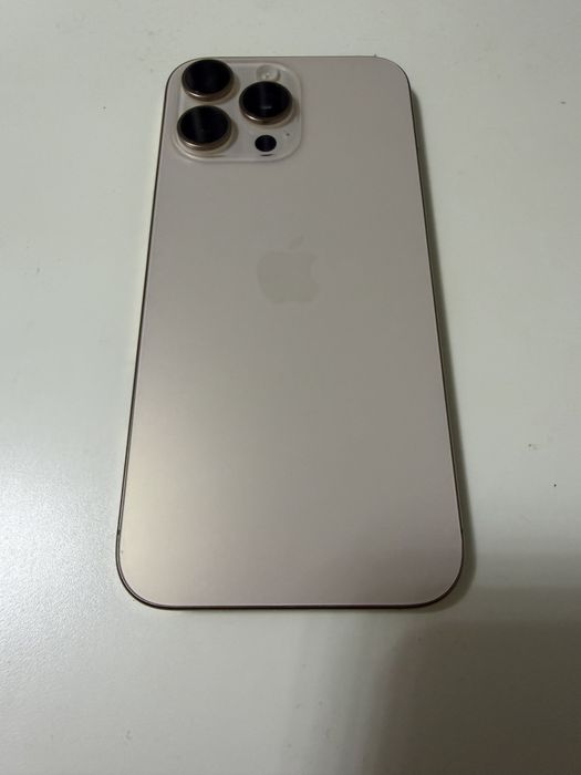 IPhone 16 Pro Max Desert Titanium 256GB in garantie