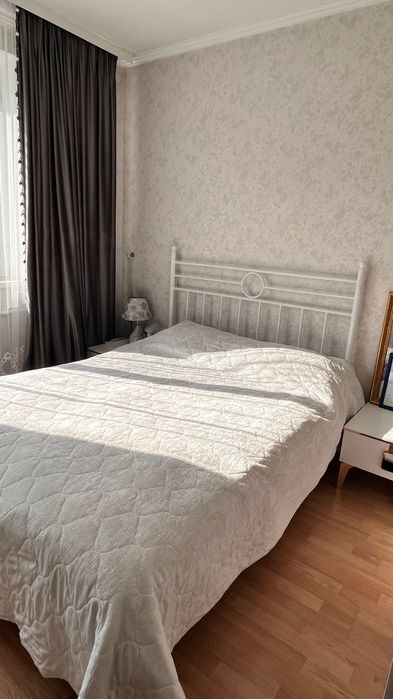 Кровать с матрасом 150х200