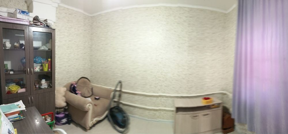 Продам дом находится в Кировске.