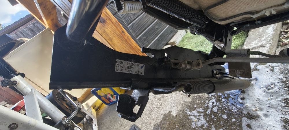 Set Scaune Față BMW Seria 5 E60 / E61 – Piele Neagră (Semi-Electrice)