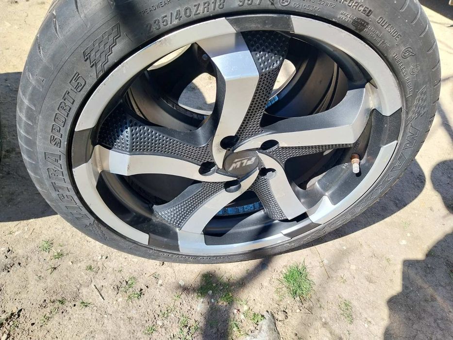 Джанти 18 ки с втулки и вентили за налягането оригинални