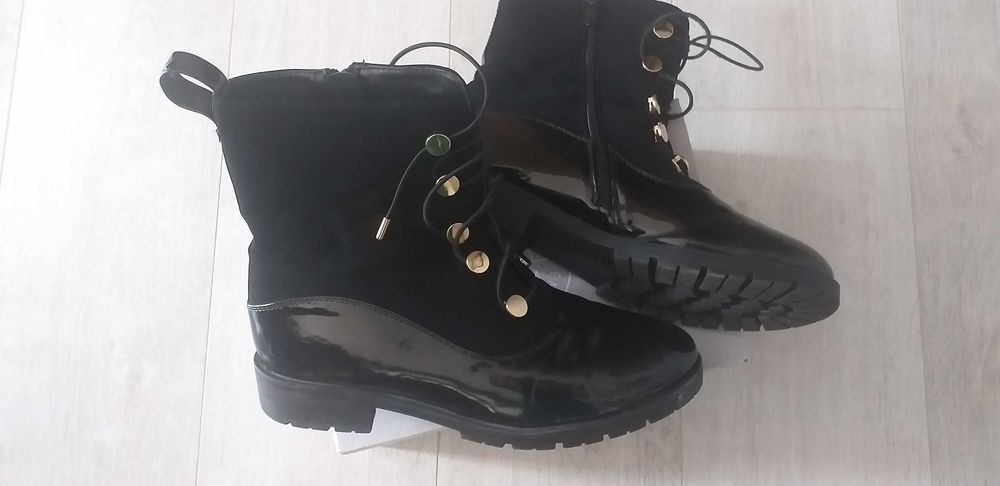 Дамски много красиви боти размер 41 -70лв.