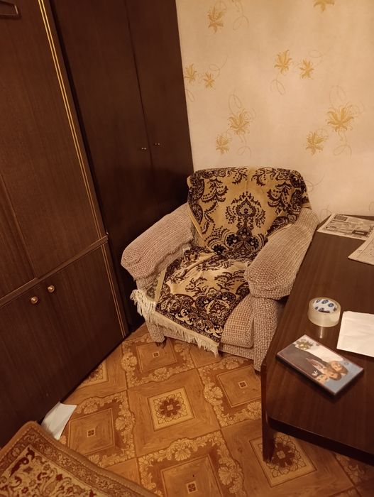 Диван. кресло и шкаф