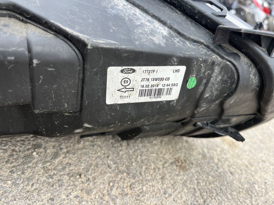 2 броя ляв фар Ford Tourneo Courier 2017-2021