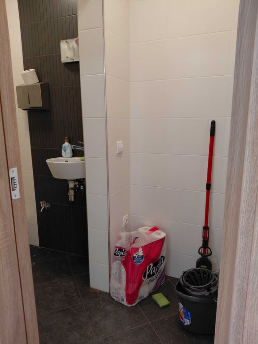 Офис в Судентски град