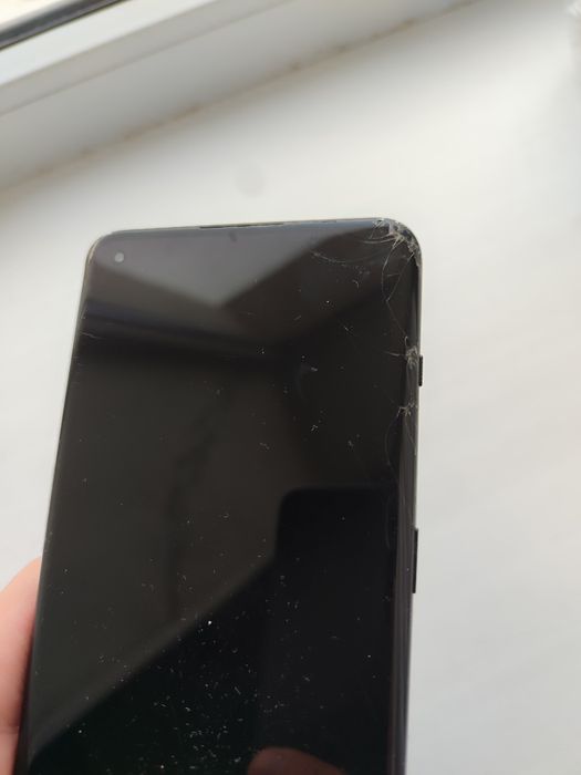 Продам OnePlus 10 pro 5g