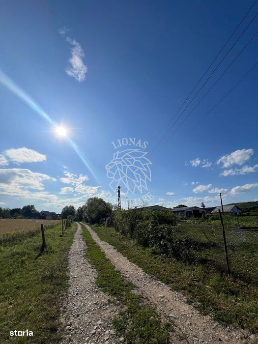 Teren intravilan 6800 mp cu utilitati-Parcelabil-Sieu 21km de Bistrita