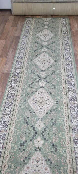 Продам ковровую дорожку