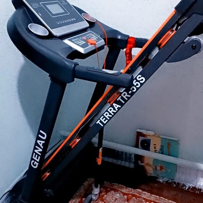 Беговая дорожка GENAU