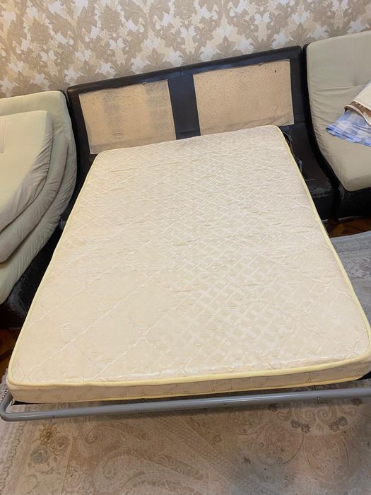 Отдам диван бесплатно