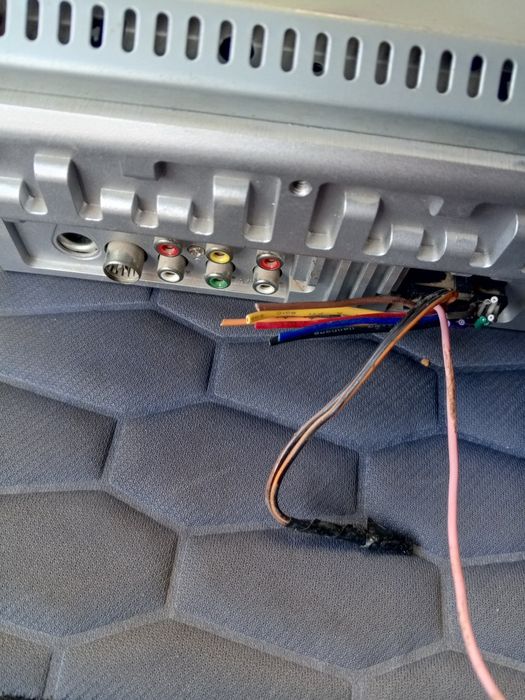 Pioneer магнитофон холати яхши ишлаб турубди