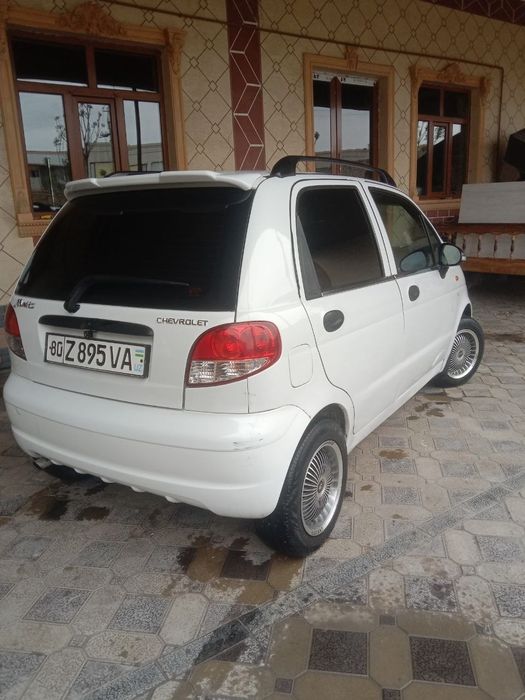 Матиз сотилади метанда