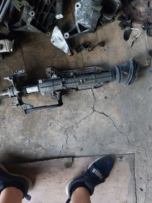 Кормилна рейка е90 е91 бмв 2.0д 184кс bmw e90 e91 2.0d