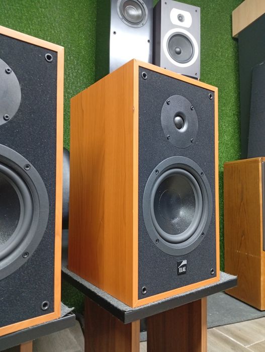 Тонколони ELAC ELT-7