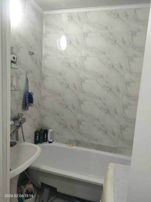 Продам 2-х квартиру Азия 20500