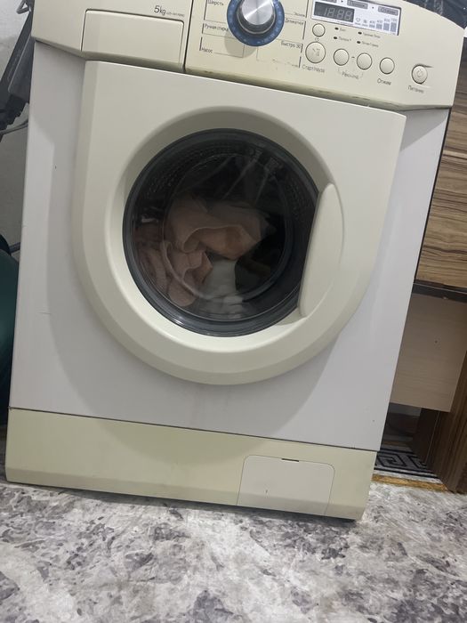 Продам стиральную  LG