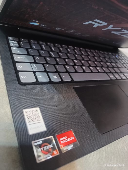 Lenovo V15 G2 ALC | 15.6" Full HD | Ryzen 5 5500U ( frecventa 4,0 Ghz ) | 16 GB RAM DDR4 | SSD NVMe X4  512 GB | AMD Radeon Graphics 2 GB | WiF 4/5/6