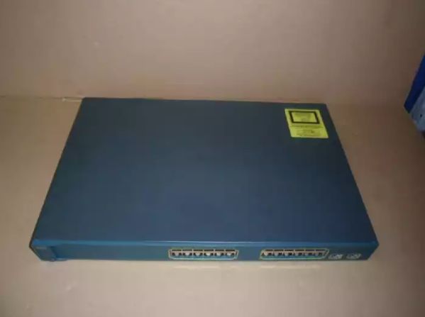 Switch Cisco seria 3560 - WS-C3560-24PS-S - 24 porturi FE + 2 porturi