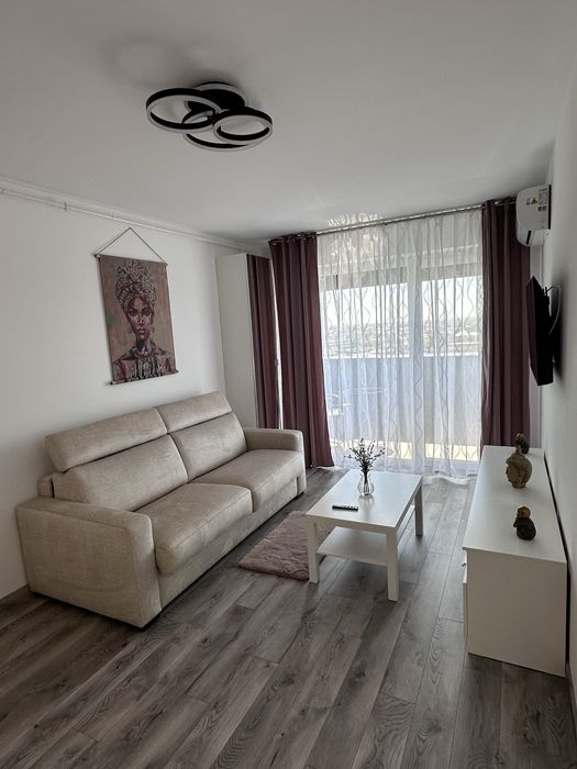 Adora lux regim hotelier