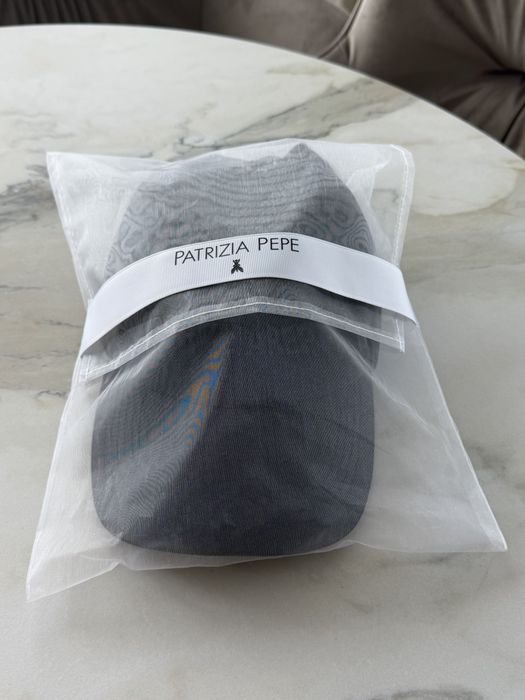 Шапка Patrizia Pepe