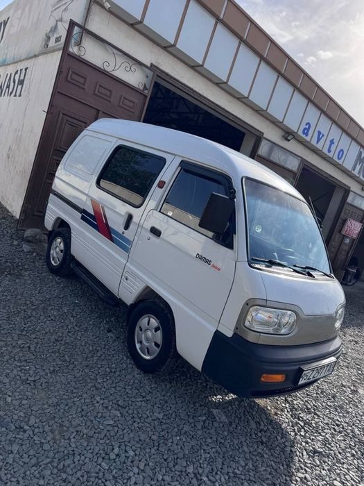 Damas kombi sotiladi.