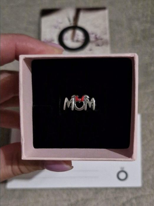 Талисман Pandora x Disney Мама е герой