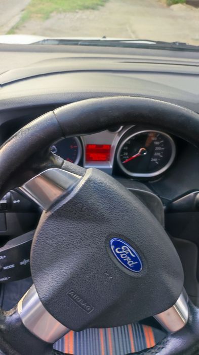 FORD Focus 2009 — imagine 5